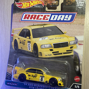 Hot Wheels PREMIUM RACE DAY (2 фото из 8)