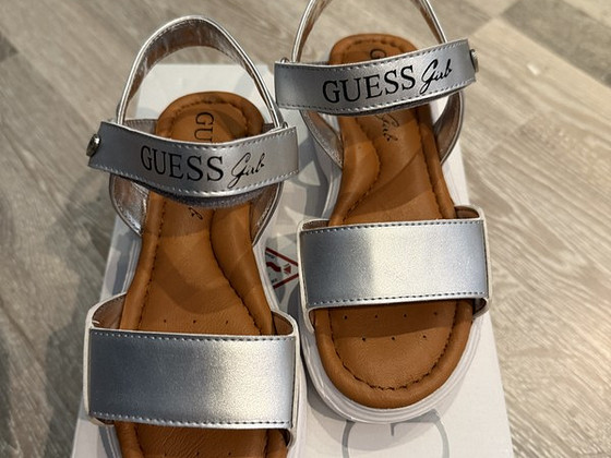 Guess р.30