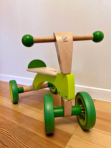 Беговел Hape (1 фото из 3)