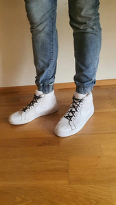 Nike Court Royale EUR 44 (1 foto / 2)