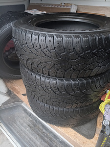 BRIDGESTONE 225x65 R16C (2 фото из 9)