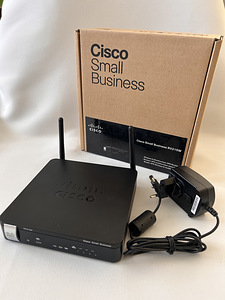 Cisco RV215W Wireless-N VPN Router (роутер) (1 фото из 4)