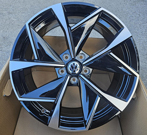 R19 veljed 5x112 Audi Vw Seat Skoda uued Replica (4 foto / 6)
