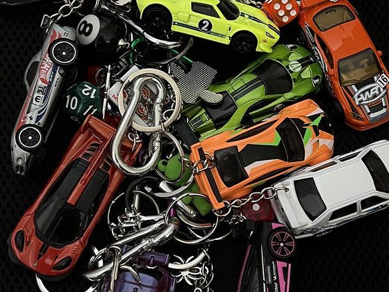 Брелки Hotwheels Keychains