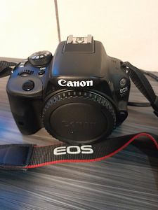 Камера Canon 100 D (1 фото из 8)