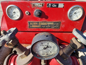 Bensiinimootoriga veepump Albin 800 (5 foto / 9)