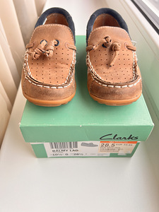 Детские мокасины Clarks (1 фото из 2)