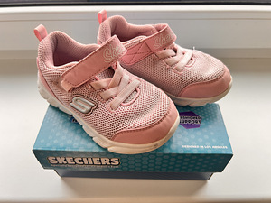 Laste tossud Skechers (1 foto / 1)