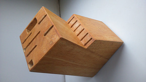 Подставка для ножей (2 фото из 3)