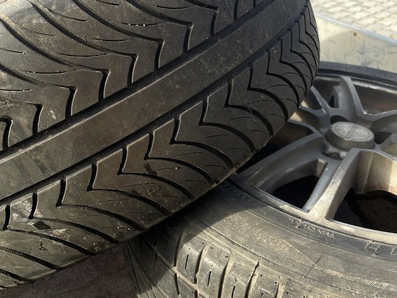 205/55R16 91V