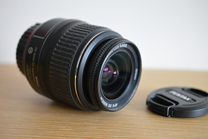 Объектив Nikon (6 фото из 6)
