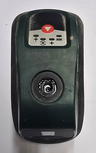 Лазерный нивелир Bosch Universal Level 2 + Сумка (3 фото из 7)