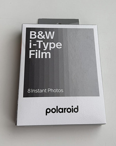 Polaroid B&W Film For I-Type 8 Instant Photos (1 foto / 5)