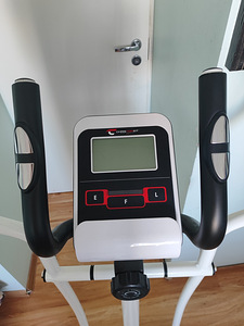 Elliptical trainer CHRISTOPEIT CT 3 (1 foto / 4)