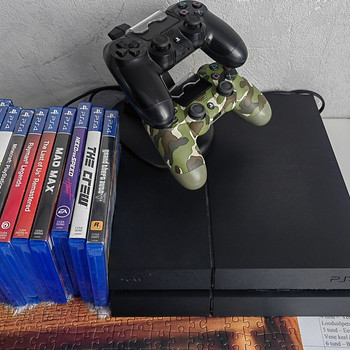 Продам PS4 + игры