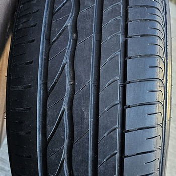 Bridgeston Turanza 215/55 R16