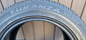 Bridgeston Turanza 215/55 R16 (3 фото из 4)