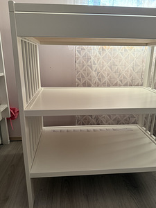 Пеленальный столик GULLIVER (ikea) + пеленальный матрас VÄDRA (ikea) (4 фото из 7)