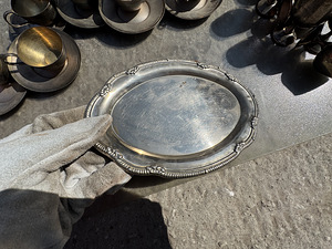 Erinevad metallist antiikesemed (8 foto / 10)
