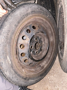 Rehvid 175/65 R14 Suverehvid 175/65 R14 (1 foto / 4)