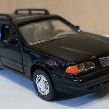Модельные сараи Volvo 1:43