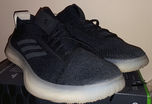 Кроссовки Adidas Pure Boost (2 фото из 3)