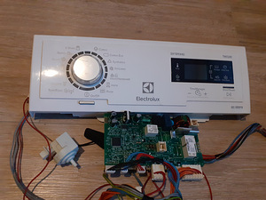 Electroluxi pealtlaetavatele pesumasinatele. (3 foto / 3)