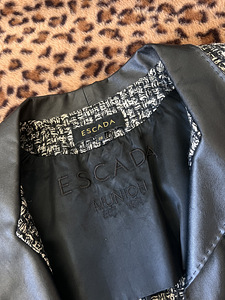 Originaal Escada Munich mantel (2 foto / 5)