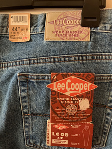 Джинсы LEE COOPER новые (3 фото из 3)