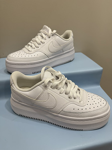 Nike tennised Court Vision Alta (3 foto / 3)