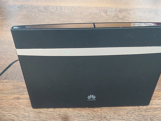 4G роутер Huawei B525s