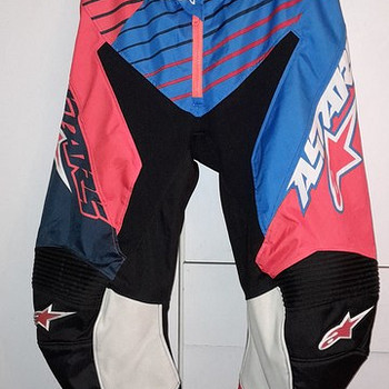 Alpinestars MX suurus 34". Uus