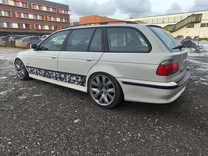 E39 530 Touring (5 фото из 11)