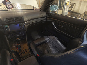 E39 530 Touring (10 фото из 11)