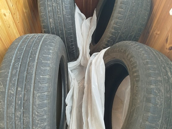 Goodyear 225/65 R17