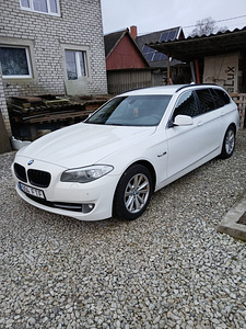 BMW 520 Touring F11 (10 foto / 14)
