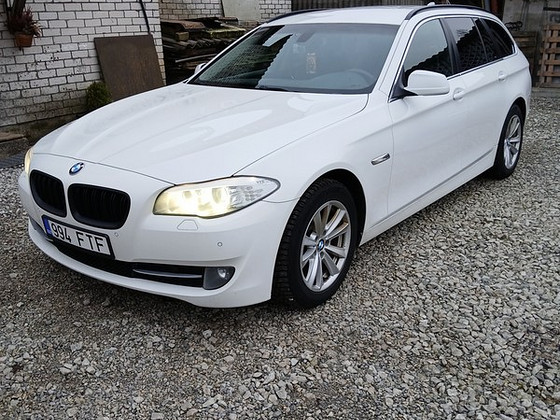 BMW 520 Touring F11