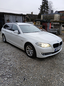 BMW 520 Touring F11 (2 foto / 14)