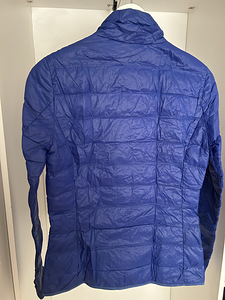Куртка Armani (2 фото из 2)