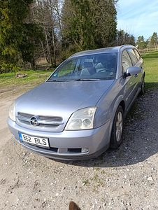 Opel vectra 2004, дизель, мануал (1 фото из 6)