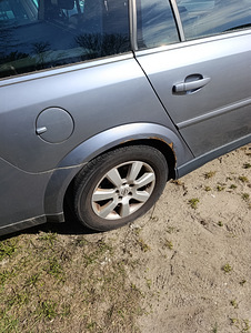 Opel vectra 2004, дизель, мануал (2 фото из 6)