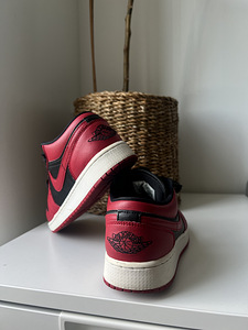 Naiste Nike Air Jordan 1 Low tossud (3 foto / 4)