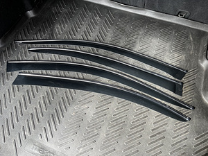 BMW küljeakende deflektorid (1 foto / 3)