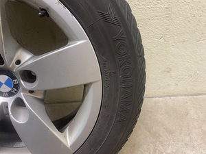 205/60R16 96t extra load winter BMW yokohama (2 foto / 10)