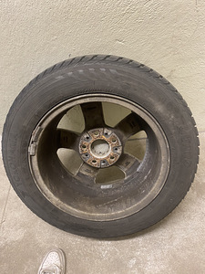 205/60R16 96t extra load winter BMW yokohama (7 foto / 10)