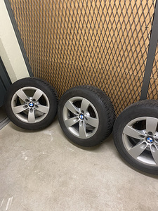 205/60R16 96t extra load winter BMW yokohama (9 foto / 10)