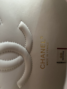 Сумка CHANEL (2 фото из 3)