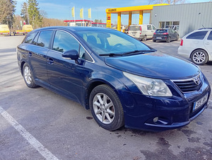 Toyota Avensis (4 foto / 7)