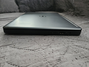 Dell Latitude E5250 4G (6 фото из 9)
