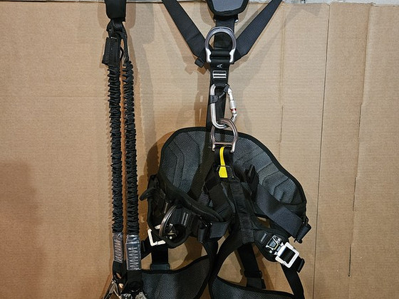 Страховочная привязь (Harness)
